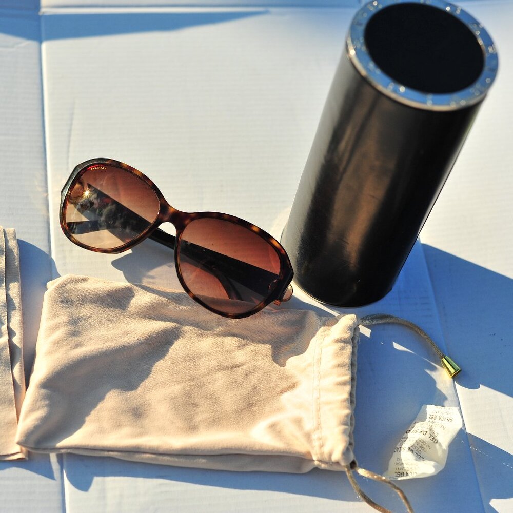 BVLGARI Sunglasses Gently Used Brown Tortoise Plastic Frame Round Gem Hingis